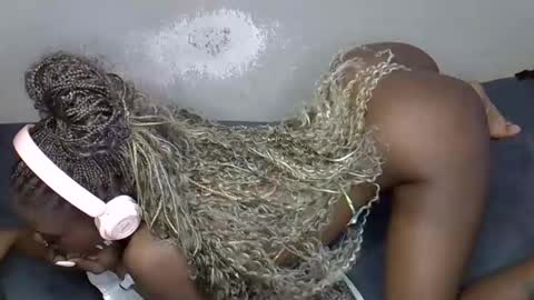 fauzia_byb2 online show from April 13, 8:37 am