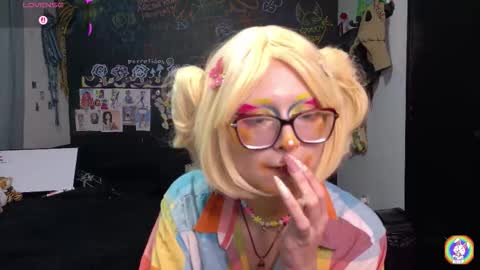 Snapshot of fay_abby chatting on October 19, 12:23 am fay abby online show from October 19, 12:23 am