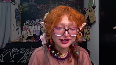Snapshot of fay_abby chatting on October 16, 1:19 am fay abby online show from October 16, 1:19 am