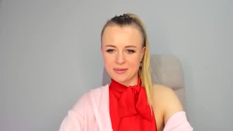 felorina online show from April 10, 8:04 pm