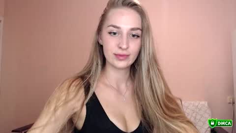 Femke online show from July 2, 7:09 pm