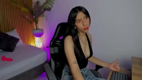 F E R online show from June 5, 2:15 am