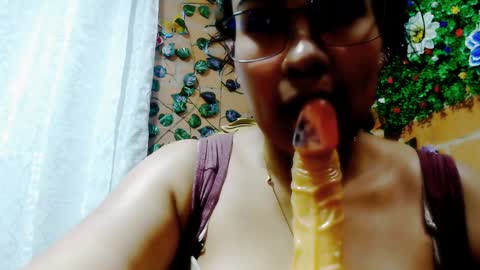 HAN ABRILNice to meet you please help me with a thumbs up it is important to me thank you online show from December 17, 6:45 am