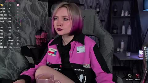 Rey online show from April 18, 1:13 pm