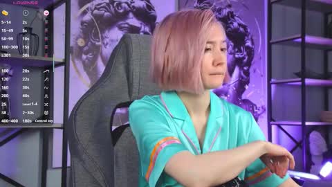 Rey online show from November 3, 4:33 pm