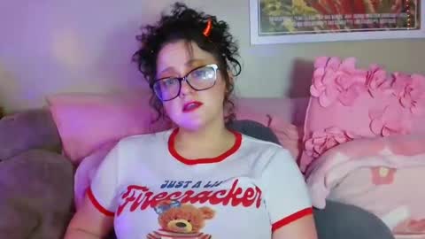 fieryminx67 online show from October 1, 5:23 am