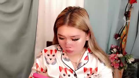 Snapshot of filipina_slutty69xxx chatting on February 16, 7:59 am Angela DONT FORGET TO FOLLOW AND GIVE ME APPRECIATION online show from February 16, 7:59 am