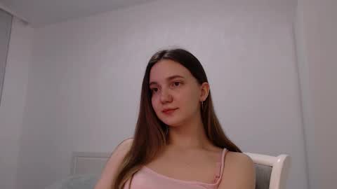 fireflies_fly_ online show from February 22, 8:54 pm