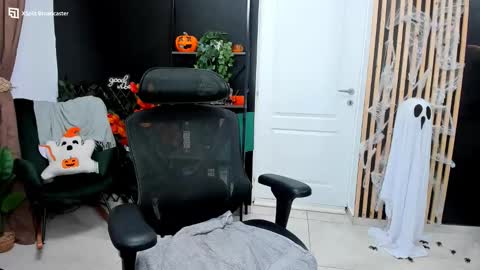 Kallisy online show from October 31, 10:47 pm