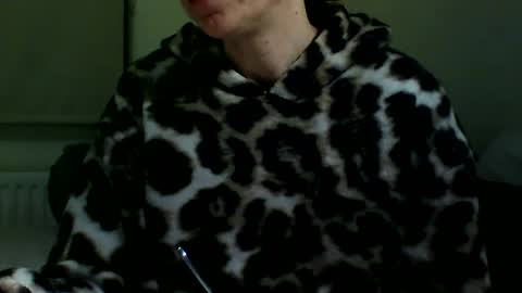 Fitbut online show from February 4, 8:28 pm