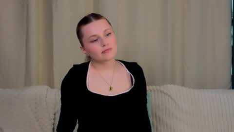 Amelia online show from April 9, 6:19 am