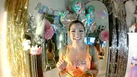 Flobella online show from August 4, 12:05 am