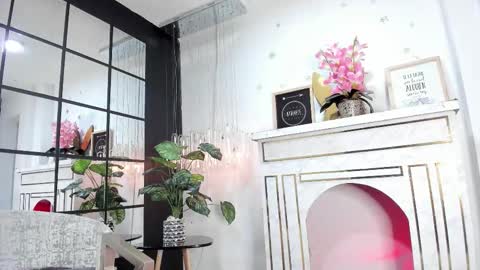 FLORA online show from March 2, 6:03 pm