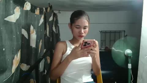 florloversweet1 online show from April 18, 4:42 pm