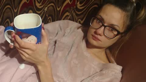 say meow and send tip  online show from November 30, 7:07 pm