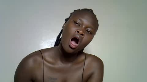 flowerdiva002 online show from December 15, 2:06 am