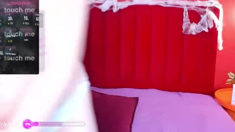 Snapshot of fluffy_monica chatting on October 17, 1:20 am Monica online show from October 17, 1:20 am