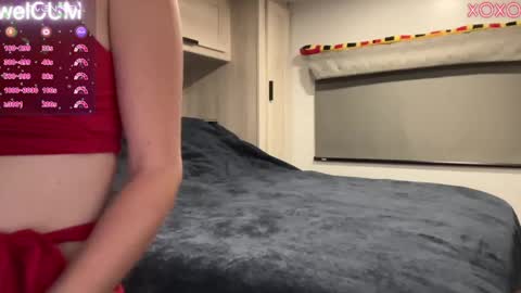 Elaine online show from March 5, 1:52 am