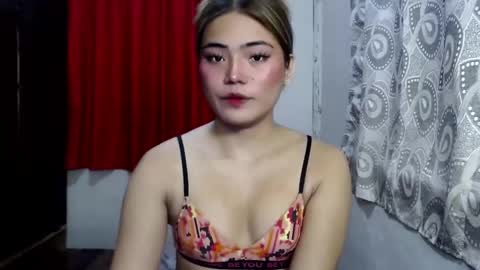 Snapshot of foxxypennyx chatting on February 20, 10:48 am Cheska online show from February 20, 10:48 am