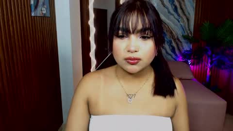 foxy1_tay online show from April 13, 11:33 am