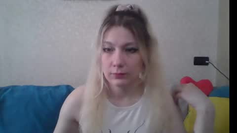 foxy_bright online show from April 22, 9:39 am