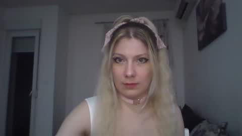 foxy_bright online show from March 20, 7:30 pm