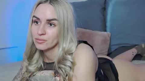 Foxy Kimmi online show from January 17, 7:05 am