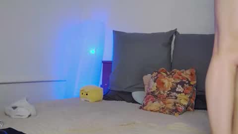 Foxy Kimmi online show from March 27, 6:37 am