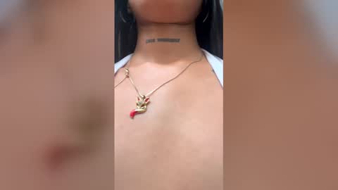 foxyhillx online show from January 9, 8:24 pm