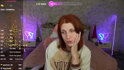 Snapshot of foxyrayy chatting on December 3, 5:19 am F O X online show from December 3, 5:19 am