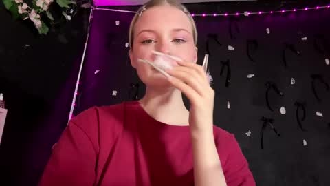 Liza online show from March 24, 8:36 pm