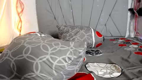 francihot4 online show from December 16, 2:17 am