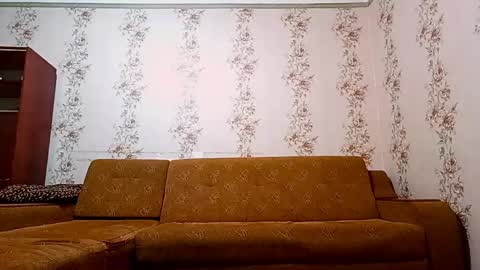 francinatharnish online show from April 15, 8:09 pm