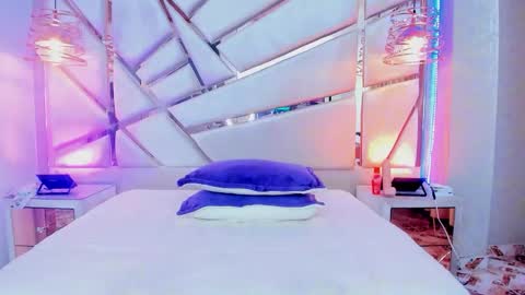 francis_20 online show from February 23, 3:22 pm