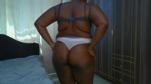 freaky_nikky online show from January 13, 10:30 am