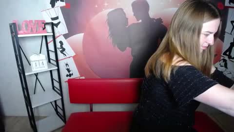 FreyaDak online show from December 14, 6:03 pm