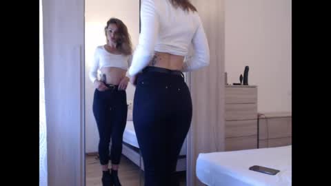 FreyaMuse online show from April 20, 9:45 am