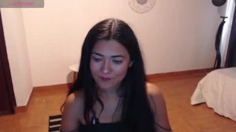 freyarouge online show from April 11, 3:48 pm