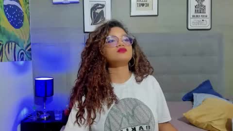 Frezzita online show from December 20, 8:02 pm