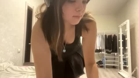 Emily online show from October 7, 2:10 pm