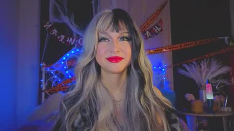 Tiffany online show from October 31, 11:09 pm