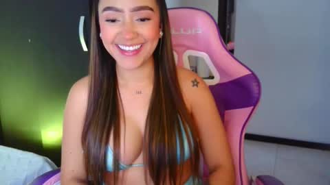 Snapshot of gabi_xi chatting on October 1, 2:11 pm Gabi online show from October 1, 2:11 pm