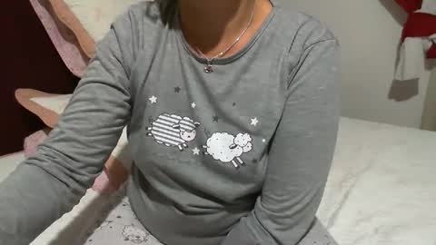 gaby  layla online show from May 15, 11:07 pm