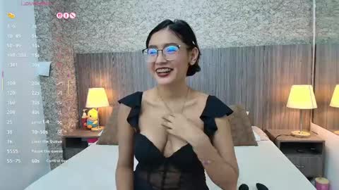Gabriela Vargas online show from May 9, 11:40 pm