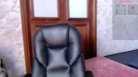 Snapshot of gabriella27_ chatting on October 1, 3:17 pm gabriella online show from October 1, 3:17 pm