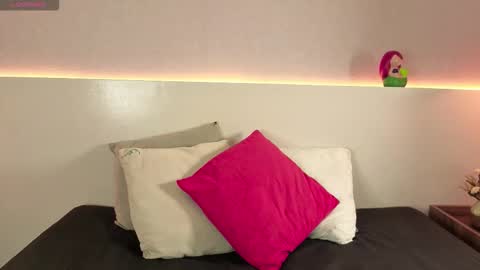 Snapshot of gabriella_luv chatting on October 20, 1:03 pm gabriella_luv online show from October 20, 1:03 pm