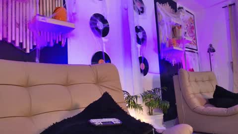 Gaby  online show from October 28, 4:02 pm