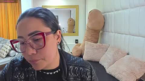 gabriela online show from March 3, 3:40 pm