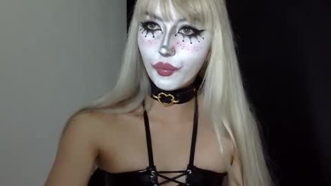 gabygumms online show from February 9, 9:06 pm