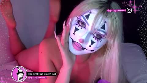 gabygumms online show from February 25, 11:03 pm